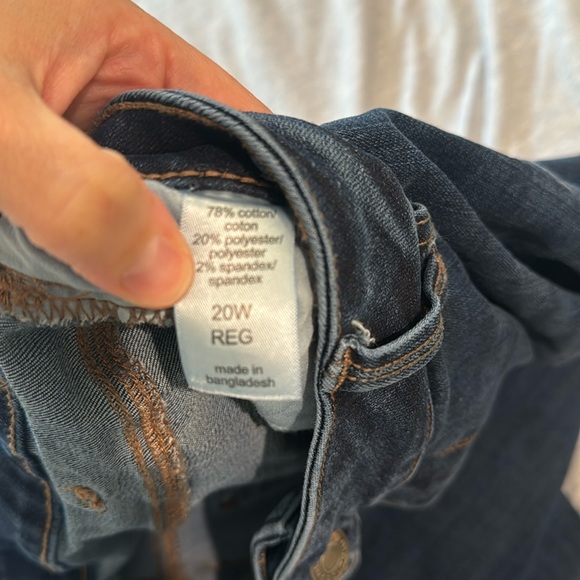 Maurice’s distressed jeans - Picture 5 of 5